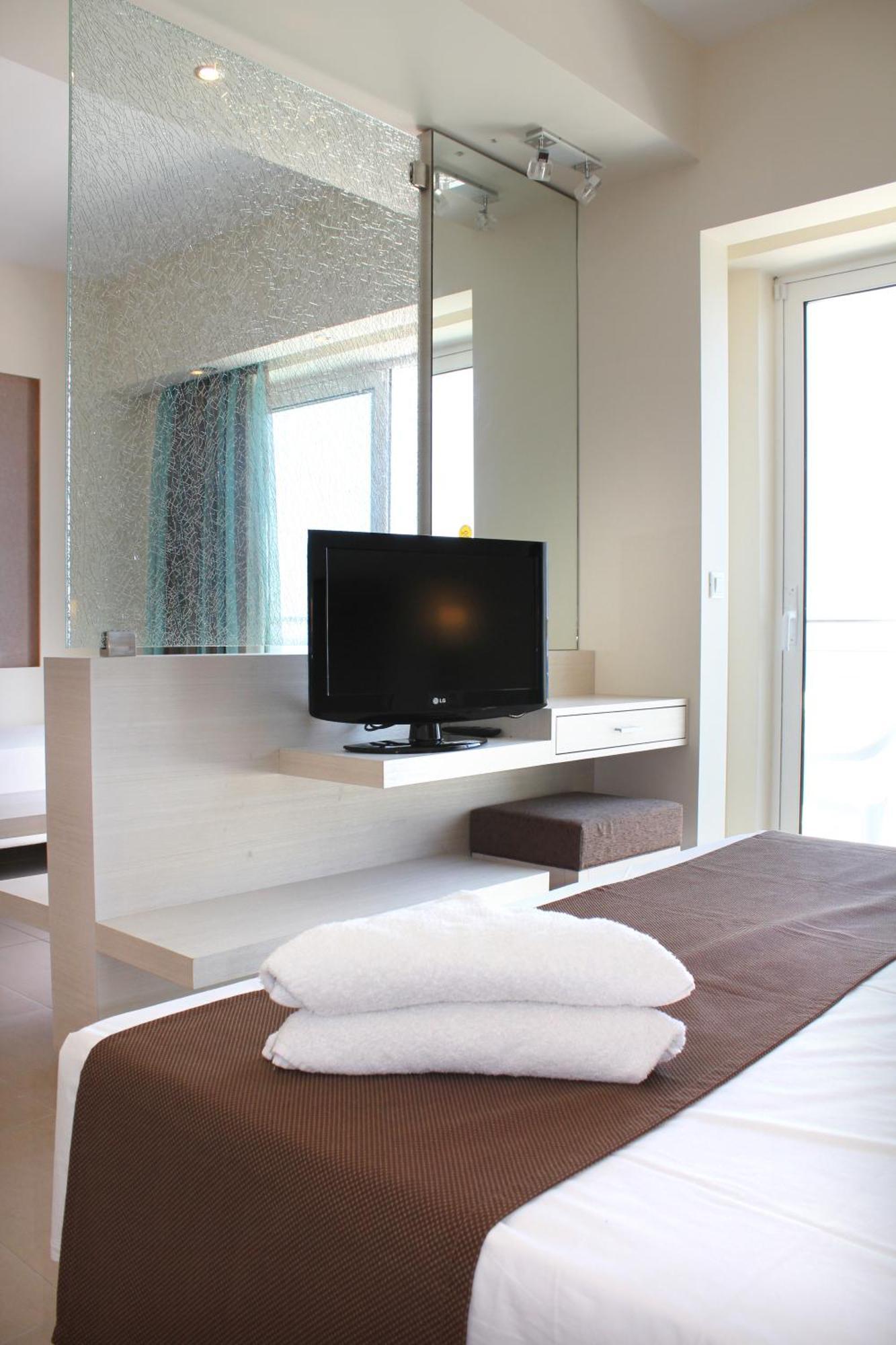 إياليسوس Sea Melody Beach Hotel Apartments المظهر الخارجي الصورة